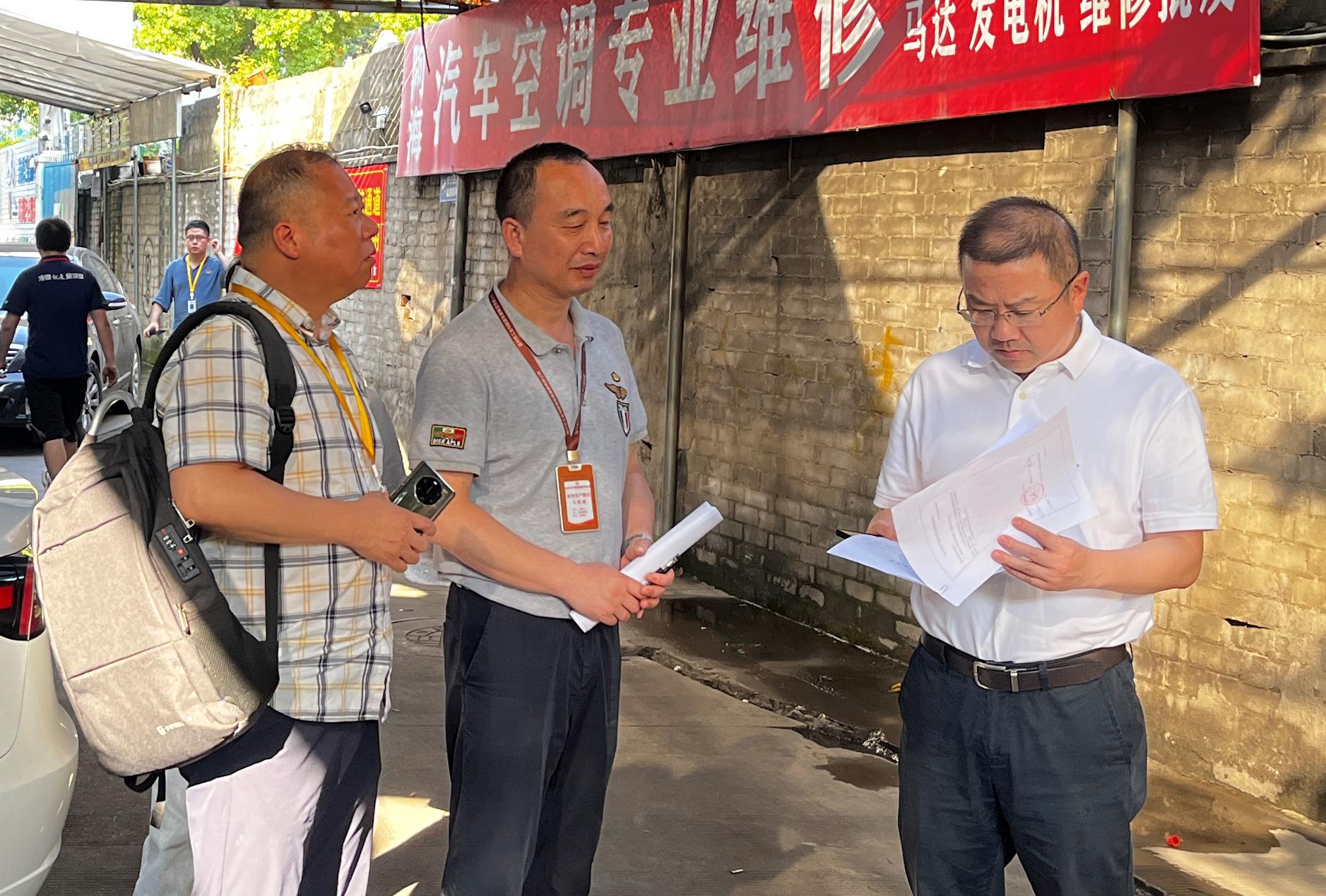集團(tuán)黨委委員、紀(jì)委書記陳小偉帶隊(duì)檢查 面粉公司安全生產(chǎn)工作